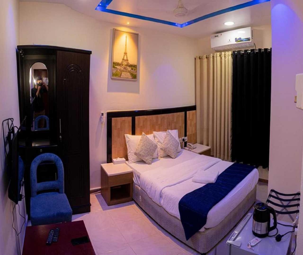 Sharjah Plaza Hotel Luaran gambar